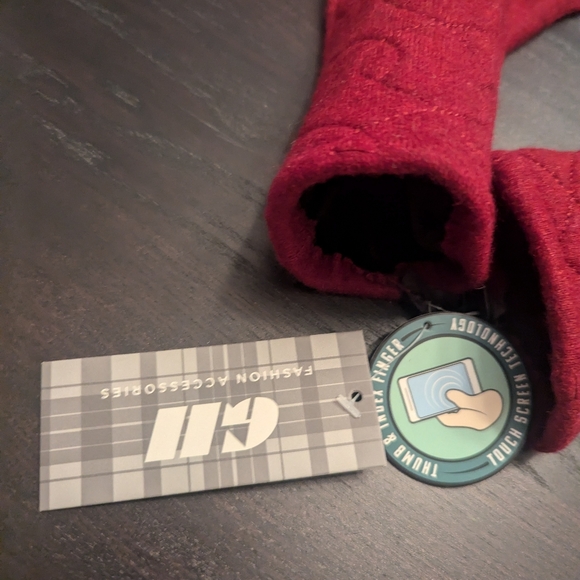 Woman Red Gloves Size Small - Picture 5 of 8